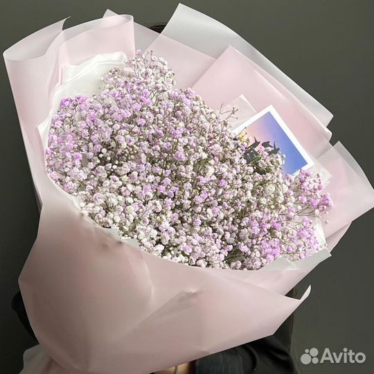 Букет из сиреневой гипсофилы