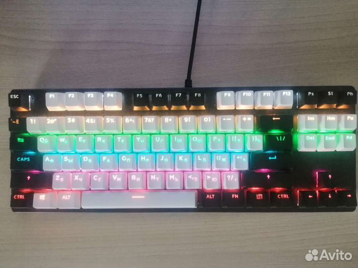 Механическая клавиатура RGB