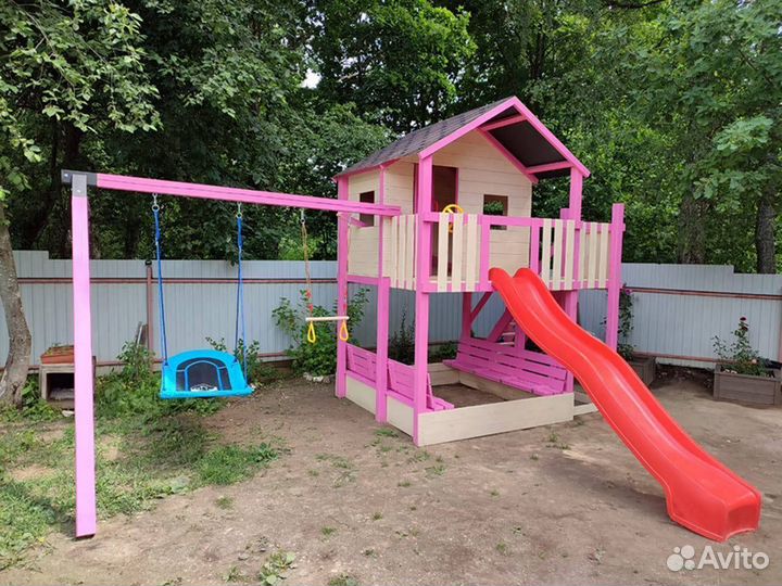 Детский домик на сваях