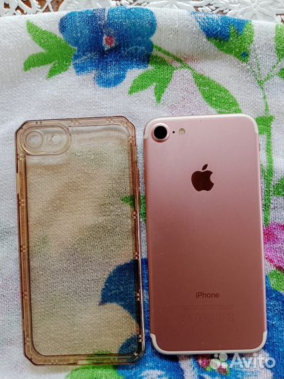 Телефон iPhone 7