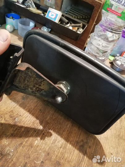 Зеркало на кронштейне