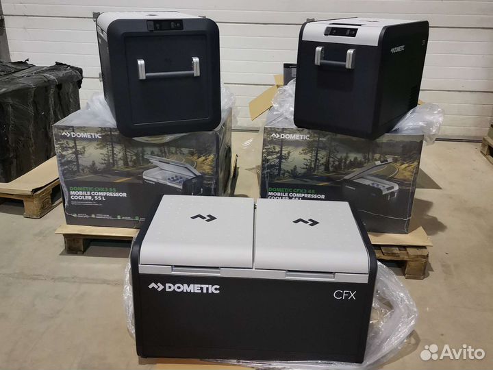 Автохолодильник Компрессорный Dometic CFX3 75DZ