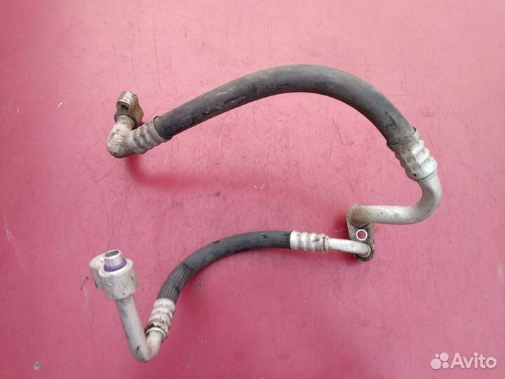 Трубки кондиционера Opel Astra H Zafira B 13100322