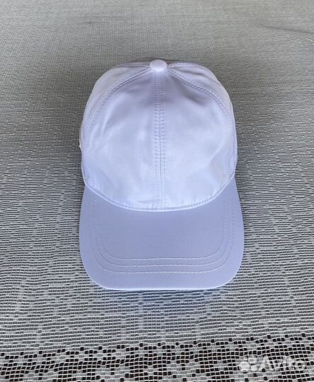 Бейсболка prada