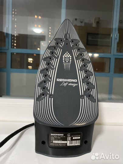 Утюг redmond на запчасти