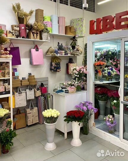 Продавец цветов ооо 
