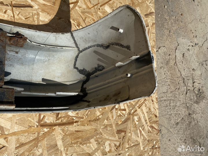 Бампер задний Toyota Carina AT170