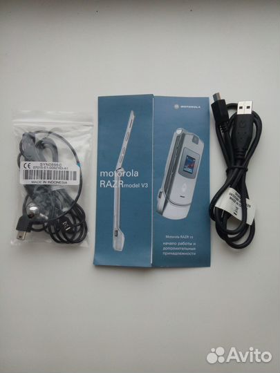 Motorola razr V3 (гарнитура комплект)