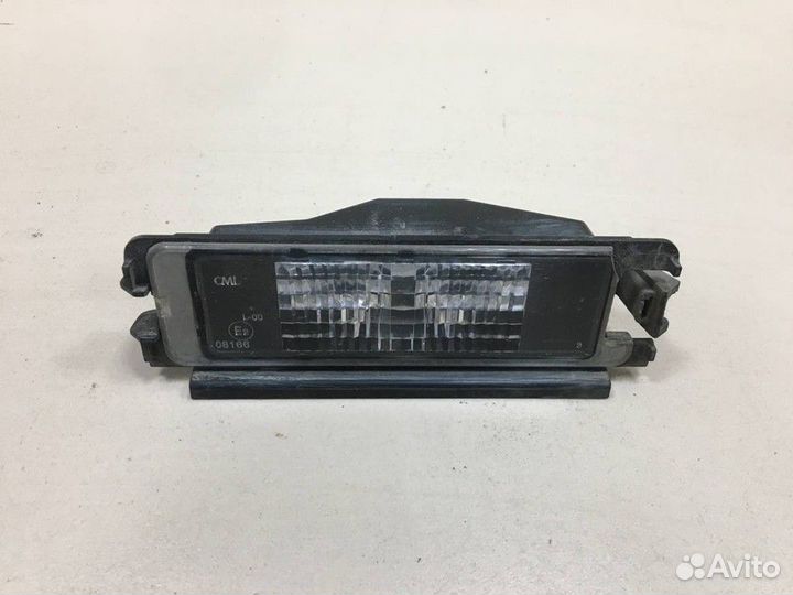 Фонарь подсветки номера Renault Logan