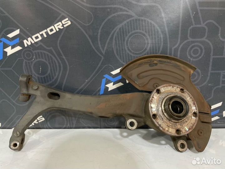 Поворотный кулак передний правый Audi A6 Allroad