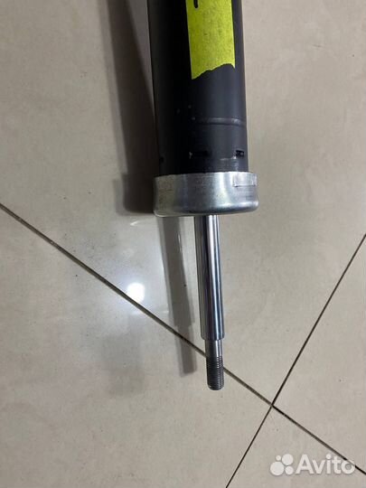 Амортизатор задний левый W164