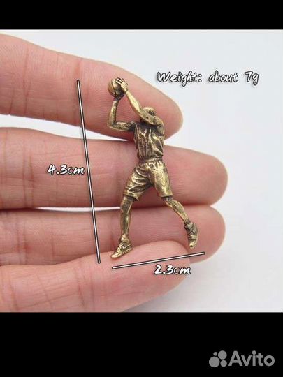 Новая миниатюрная фигурка Баскетболист