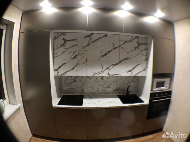 Кухня Blum Камень фасады AGT 3,1м от производителя