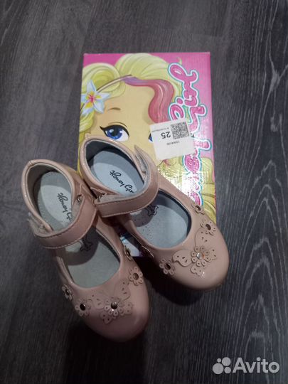 Туфли лаковые 25 Новые