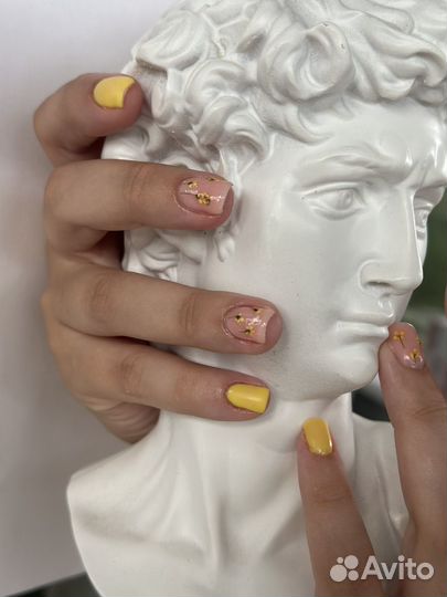 Маникюр с покрытием, наращивание,педикюр