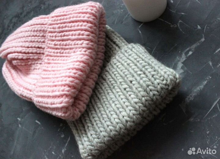 Вязаная шапка из толстой пряжи