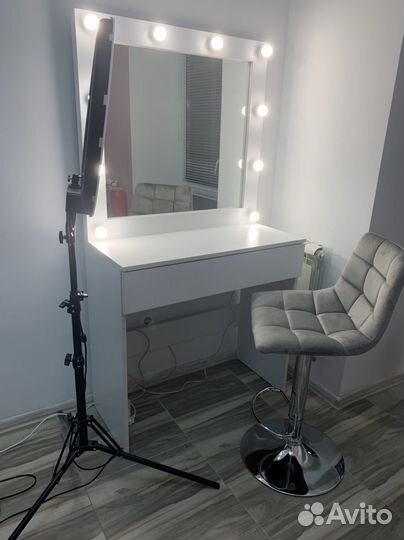 Сдаетсяв аренду место бровиста/визажиста