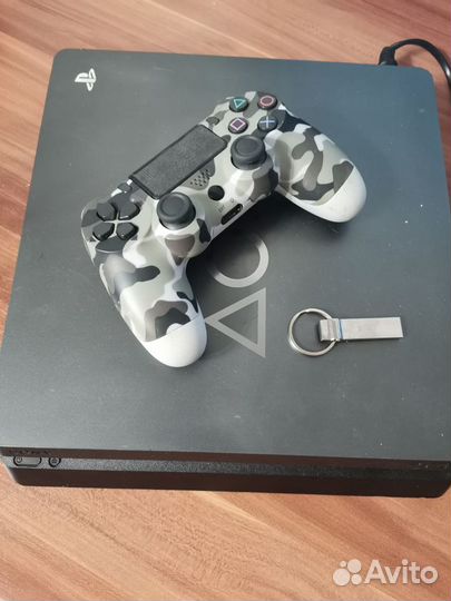 PlayStation 4 Slim (Прошитая)