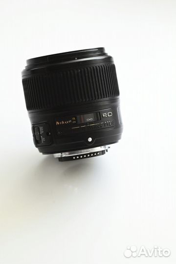 Nikon 35mm f/1.8G ED AF-S Nikkor