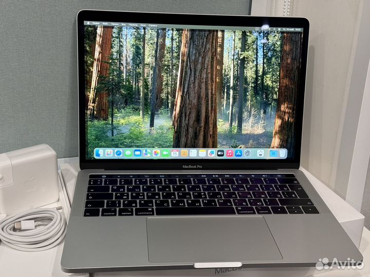 Apple MacBook Pro 2019 Silver TouchBar