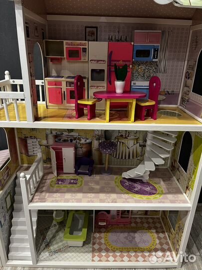 Домик кукольный деревянный