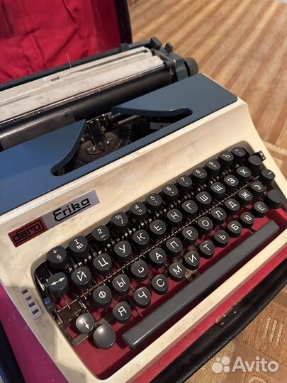 Печатная пишущая машинка Erika daro