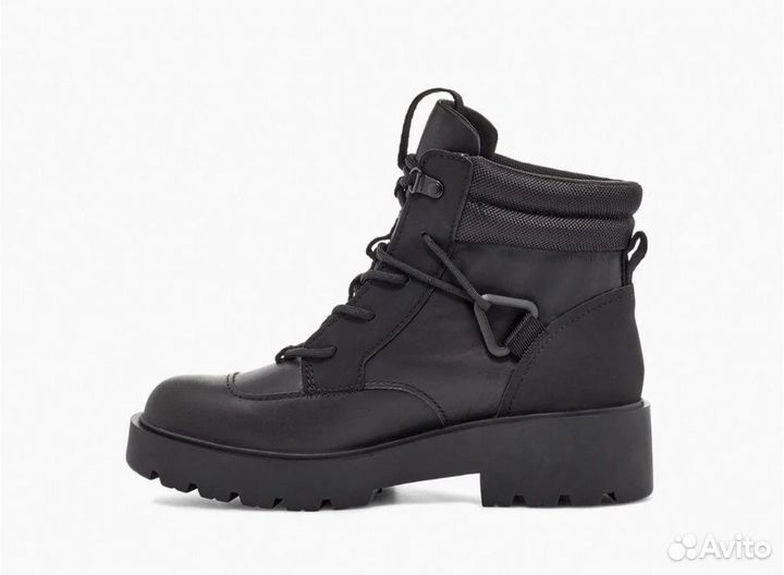 Ботинки женские UGG