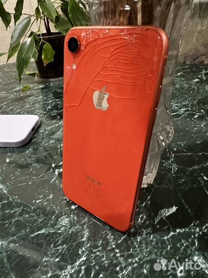 iPhone Xr, 64 ГБ