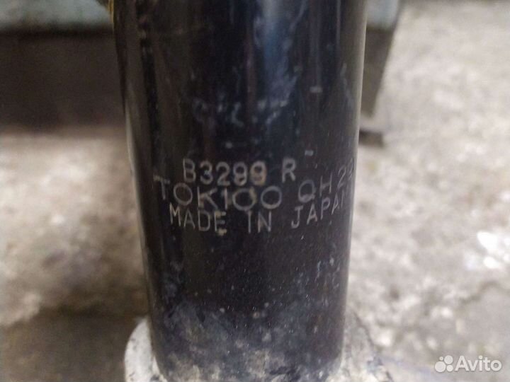 Передний амортизатор Honda CRV 2007г