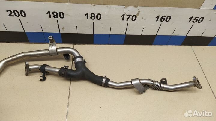 Трубка картерных газов A6 C6,4F 2005-2011