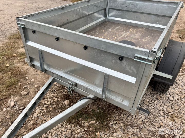 Легковой прицеп