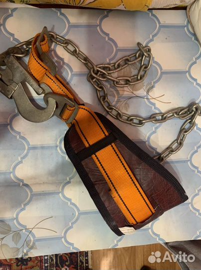 Альпинисткий пояс для высотных работ