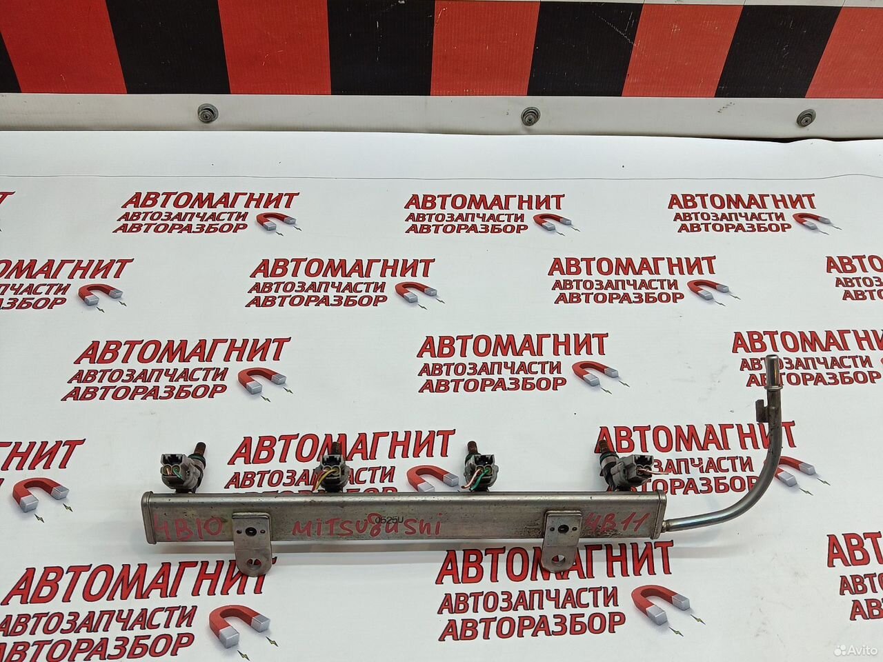 Топливная рампа Митсубиси Лансер 10