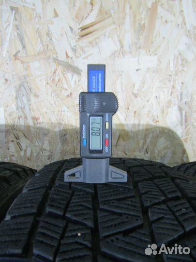 Bridgestone Blizzak DM-V1 225/65 R17