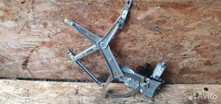 Стеклоподъемник электрический передний левый Opel