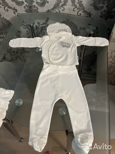 Комплект на выписку для девочки лето