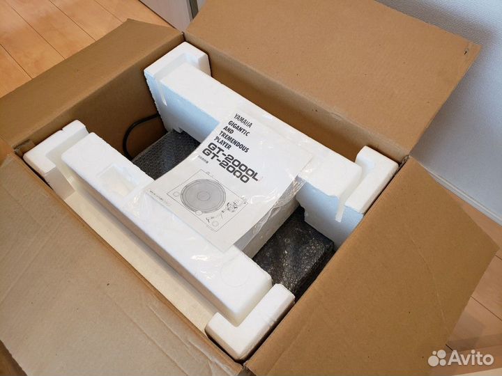 Виниловый проигрыватель Yamaha gt 2000