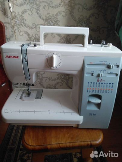 Швейная машина Janome 5519 новая