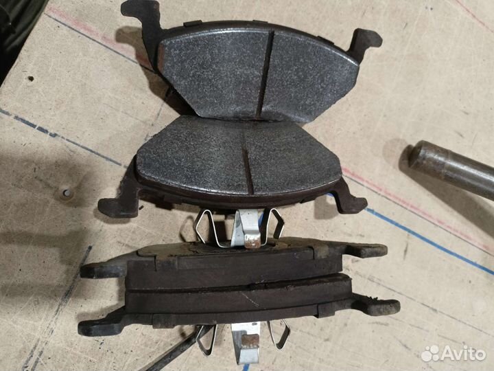 Диски передние+колодки Volkswagen Jetta 6