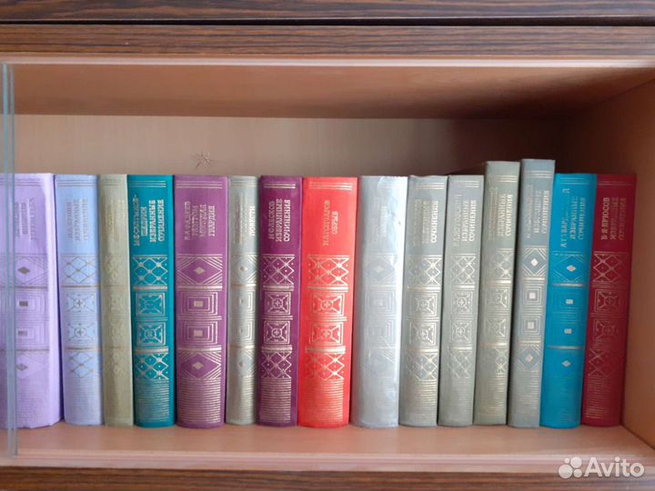 Книги классика, новеллы