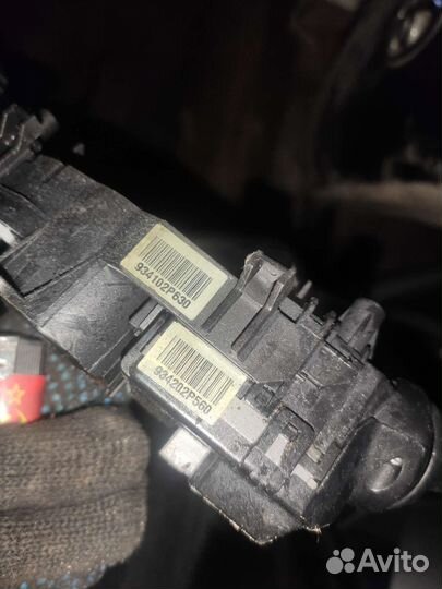 Переключатель подрулевой Kia Sorento XM 2009-2014г