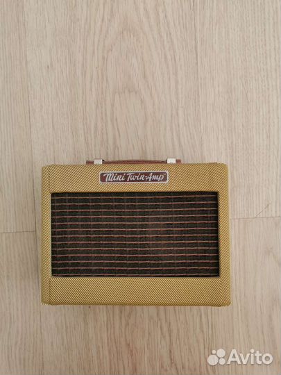 Гитарный комбоусилитель fender mini '57 twin-AMP