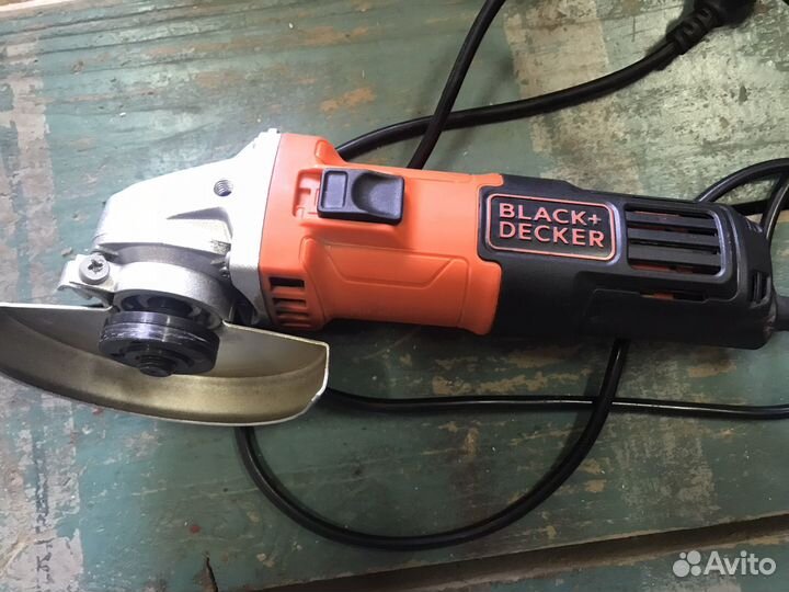 Болгарка Black Decker