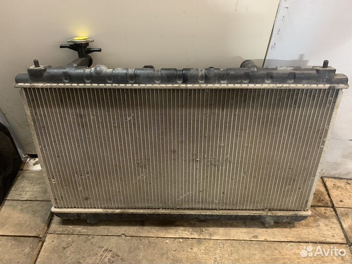 Радиатор б/у Чери Тигго Т11 Chery Tiggo T11