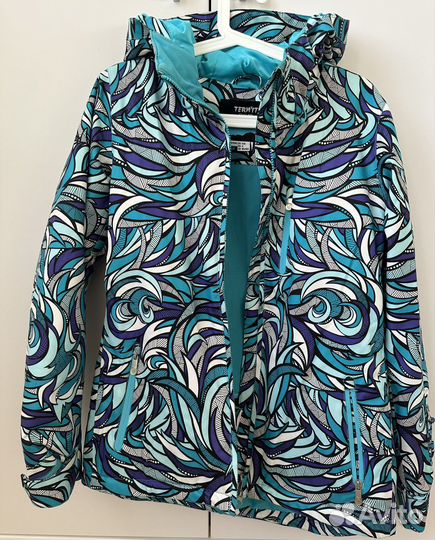 Горнолыжная куртка женская