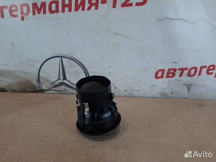 Дефлектор воздушный Mercedes A180 W176 270.910