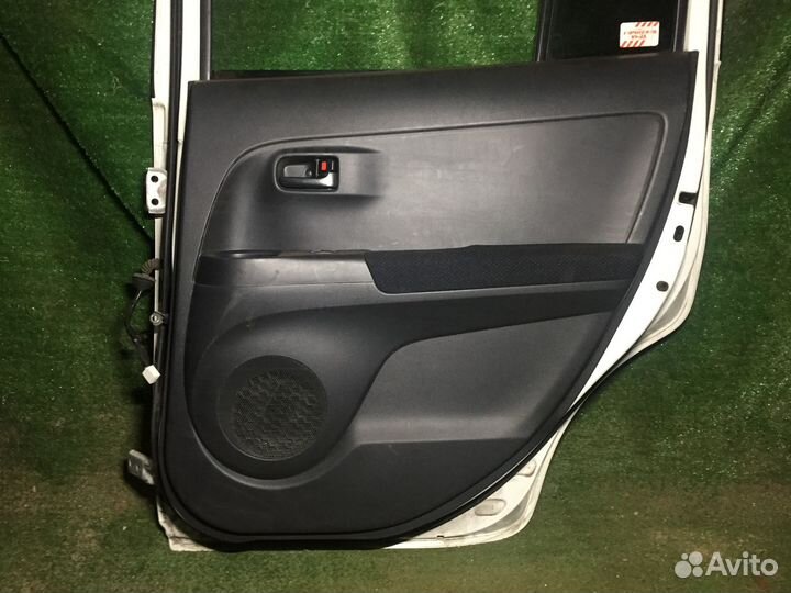 Дверь задняя правая Toyota bB QNC20 Пустая