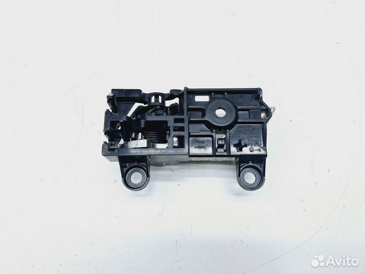 Ручка двери внутренняя правая Toyota Highlander I