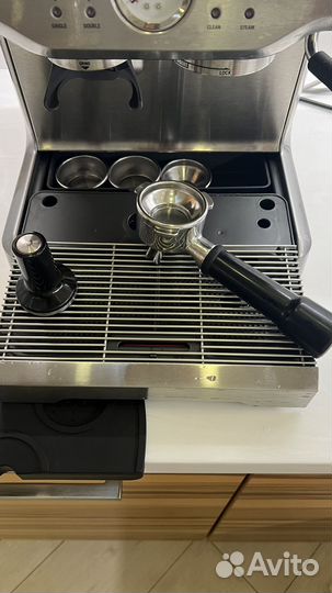 Кофемашина Bork c801