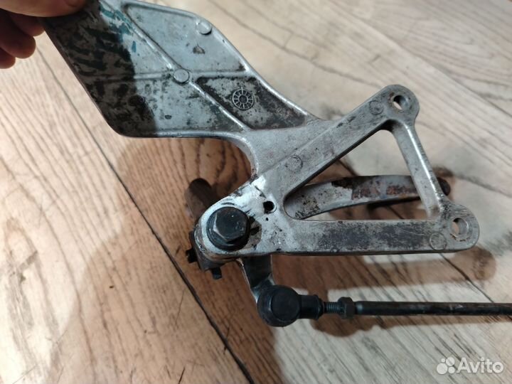 Honda vfr 400 NC 30 - 35 кронштейн левый